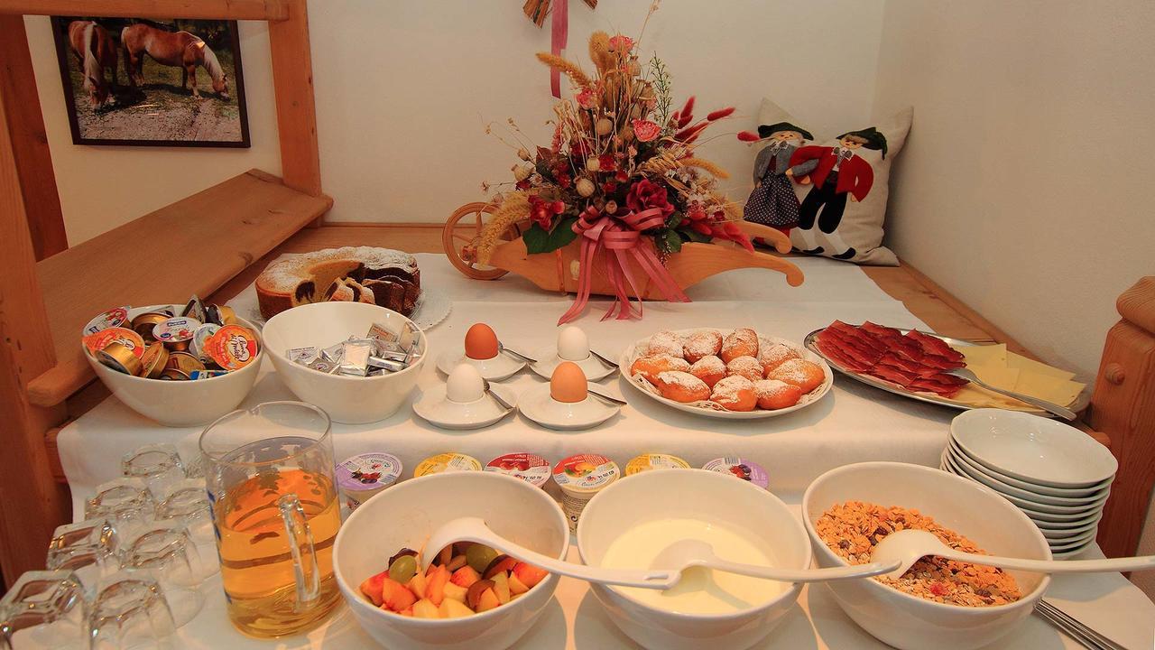 Bed And Breakfast Iman Santa Cristina Val Gardena Bagian luar foto